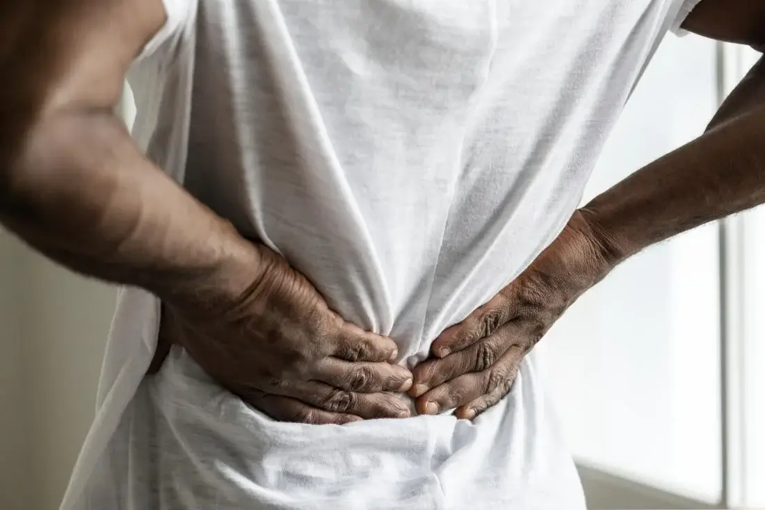 Spondylolisthesis: Gejala, Penyebab dan Penanganannya